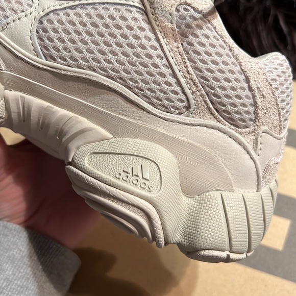 adidas | Yeezy 500 Blush - Picture 14 of 16